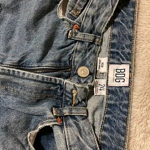 Urban Outfitters BDG mom high-rise jeans size 24